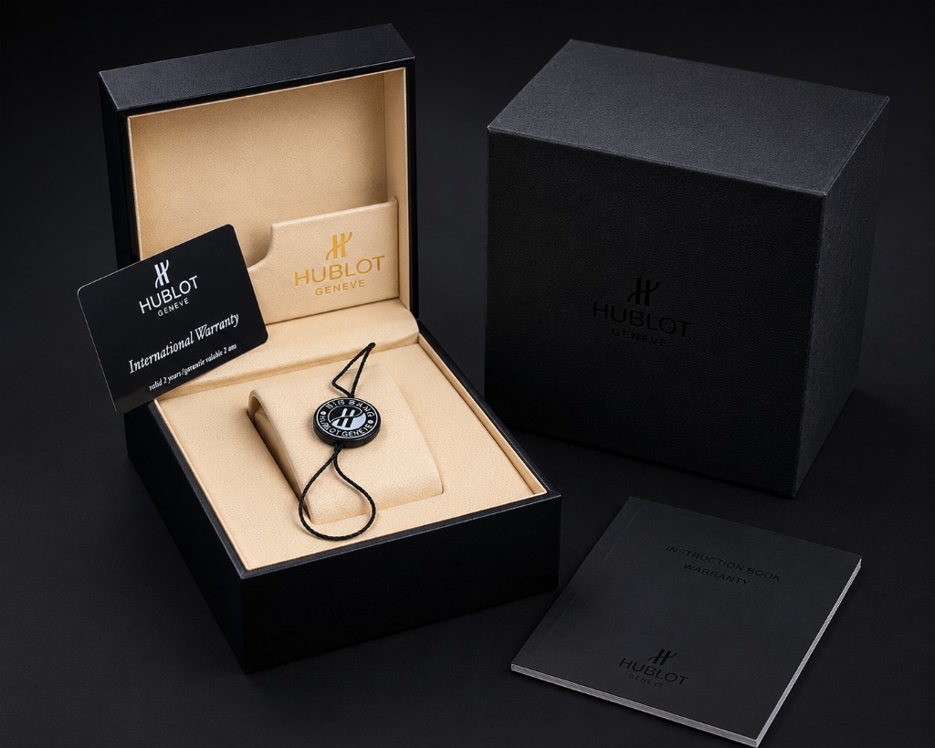 Super Clone Hublot Big Bang Rose Gold Black Carbon Dial Rubber Strap — dial close-up