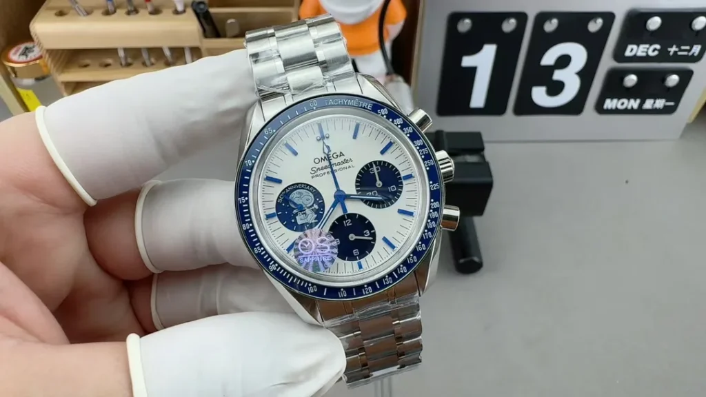 Super Clone Omega Speedmaster 50th Anniversary Co-Axial Chronometer Chronograph 310.32.42.50.02.001 42mm “Silver Snoopy Award” – Swiss SuperClone