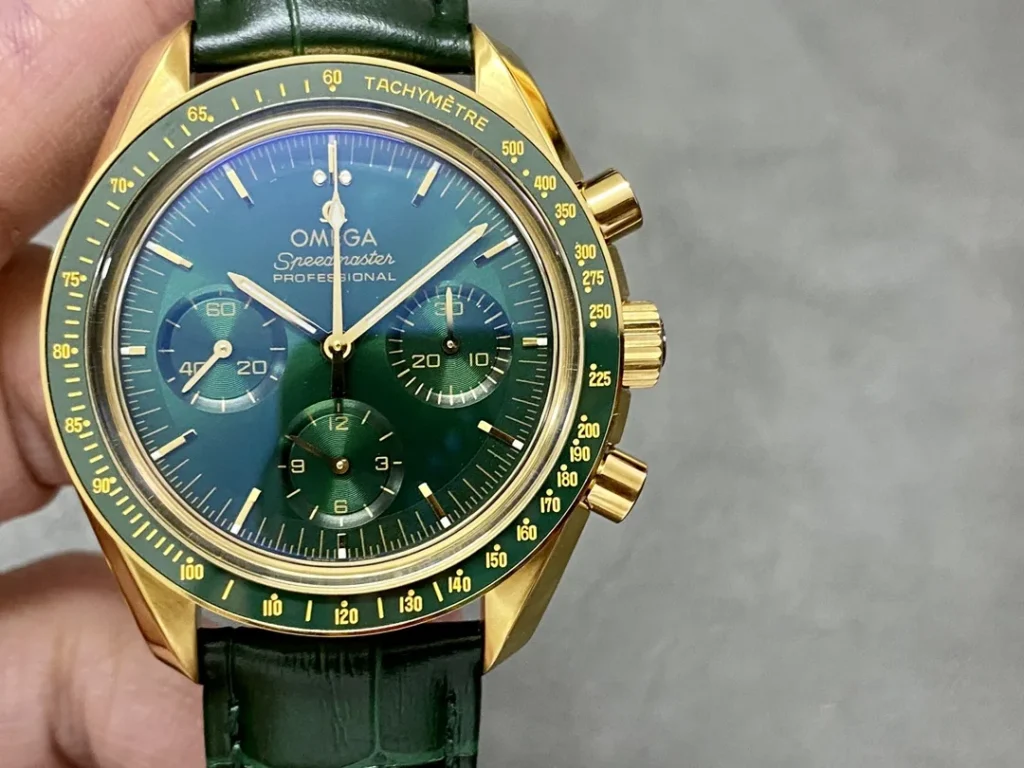 Super Clone Omega Speedmaster Moonwatch Professional 42mm 310.63.42.50.10.001 Green Dial Yellow Gold – Swiss SuperClone