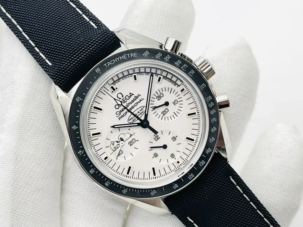 Super Clone Omega Speedmaster Apollo 13 Silver Snoopy 311.32.42.30.04.003 42mm – Swiss SuperClone