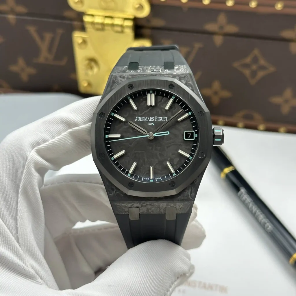 Super Clone Audemars Piguet Royal Oak 41mm Steel Bracelet Carbon — case and bezel