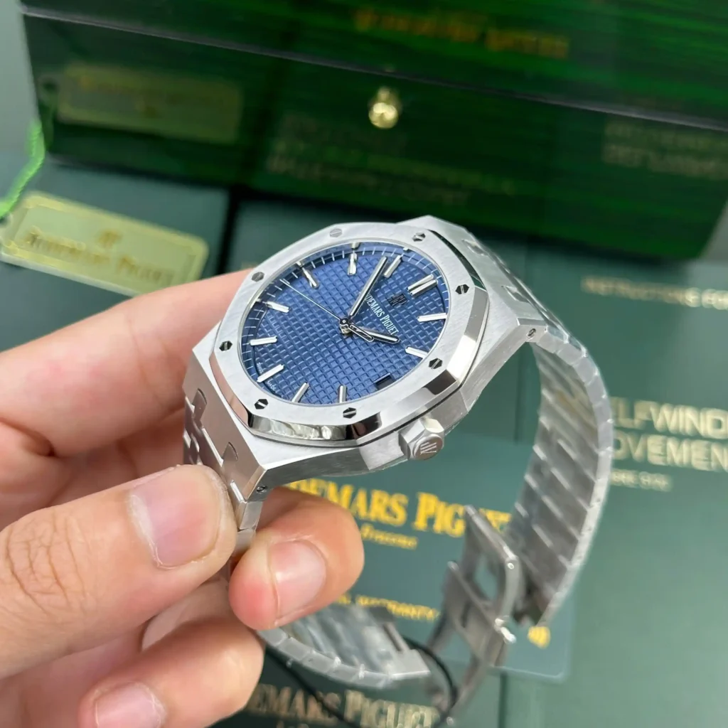 Super Clone Audemars Piguet Royal Oak 41mm Steel Bracelet Steel — side profile