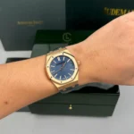 Super Clone Audemars Piguet Royal Oak 15510OR Yellow Gold 41mm Blue Dial — bracelet detail