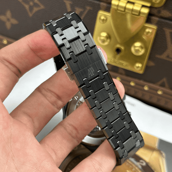 Super Clone Audemars Piguet Royal Oak 41mm Steel Bracelet Steel — clasp and links