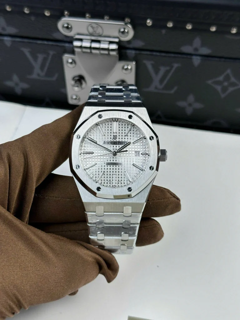Super Clone Audemars Piguet Royal Oak 41mm Steel Bracelet Steel — dial close-up