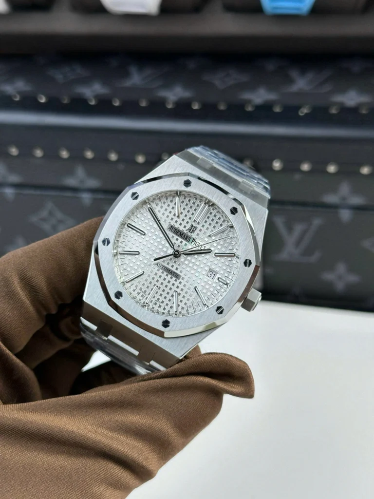 Super Clone Audemars Piguet Royal Oak 41mm Steel Bracelet Steel — side profile