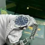 Super Clone Audemars Piguet Royal Oak Frosted Gold 15410BC.GG.1224BC.01 41mm – — bracelet detail