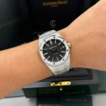 Super Clone Audemars Piguet Royal Oak Frosted Gold 41mm Black Dial Steel — case and bezel