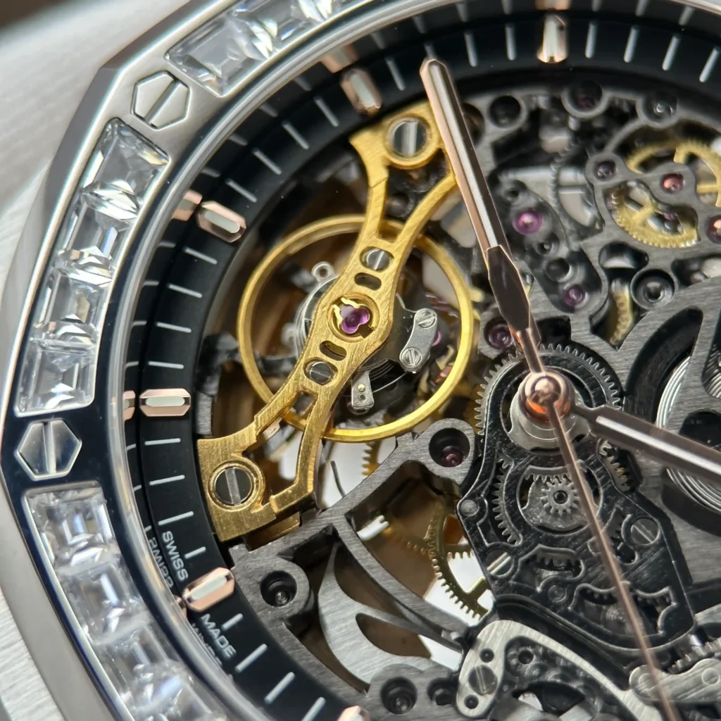 Super Clone Audemars Piguet Royal Oak Frosted Gold Double Balance Wheel Openworked 41mm benzen Baugette — bracelet detail