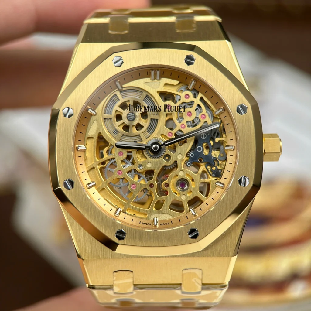 Super Clone Audemars Piguet Royal Oak Jumbo Extra-thin Openworked 16204BA.OO.1240BA.01 39mm — bracelet detail