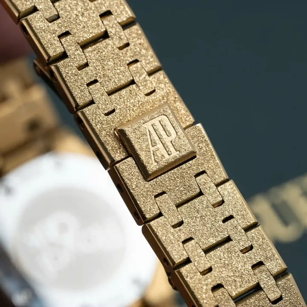 Super Clone Audemars Piguet Royal Oak Mini Frosted Gold 67630BA.GG.1312BA.01 — view 10