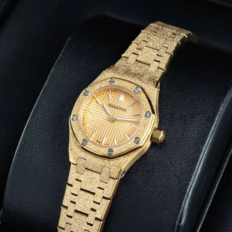Super Clone Audemars Piguet Royal Oak Mini Frosted Gold 67630BA.GG.1312BA.01 — side profile