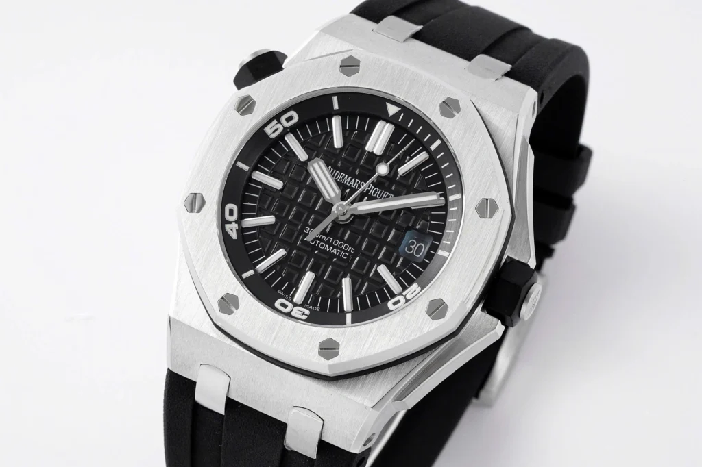 Super Clone Audemars Piguet Royal Oak Offshore 15710ST 42mm Black Dial – — bracelet detail