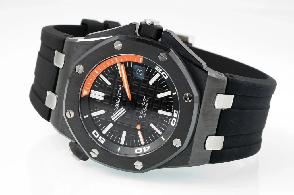 Super Clone Audemars Piguet Royal Oak Offshore Diver 15707 42mm Black Dial Ceramic — side profile