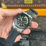 Super Clone Audemars Piguet Royal Oak Offshore Diver 15720ST 42mm Black Dial — bracelet detail