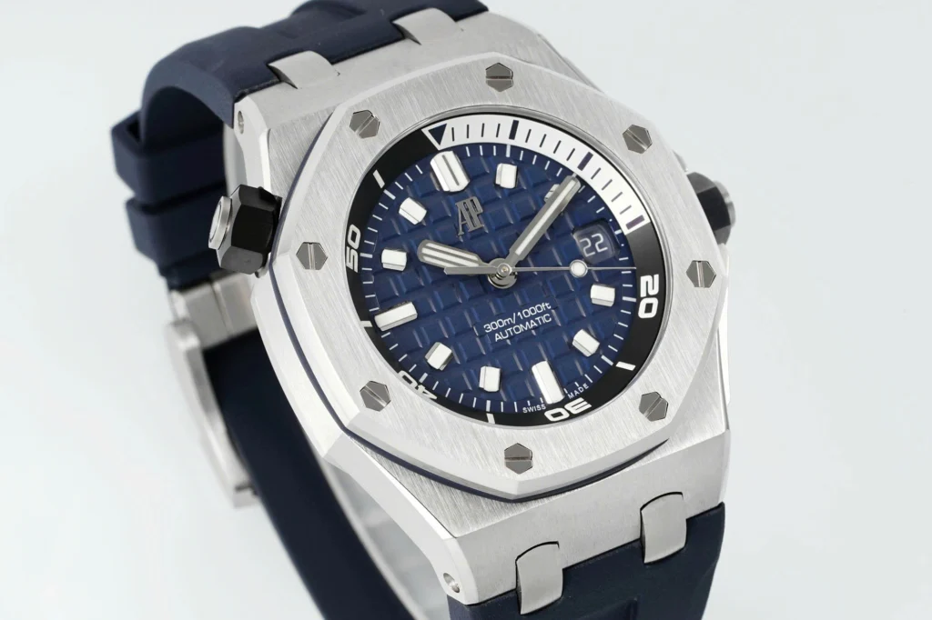 Super Clone Audemars Piguet Royal Oak Offshore Diver 15720ST 42mm Blue Dial — case and bezel