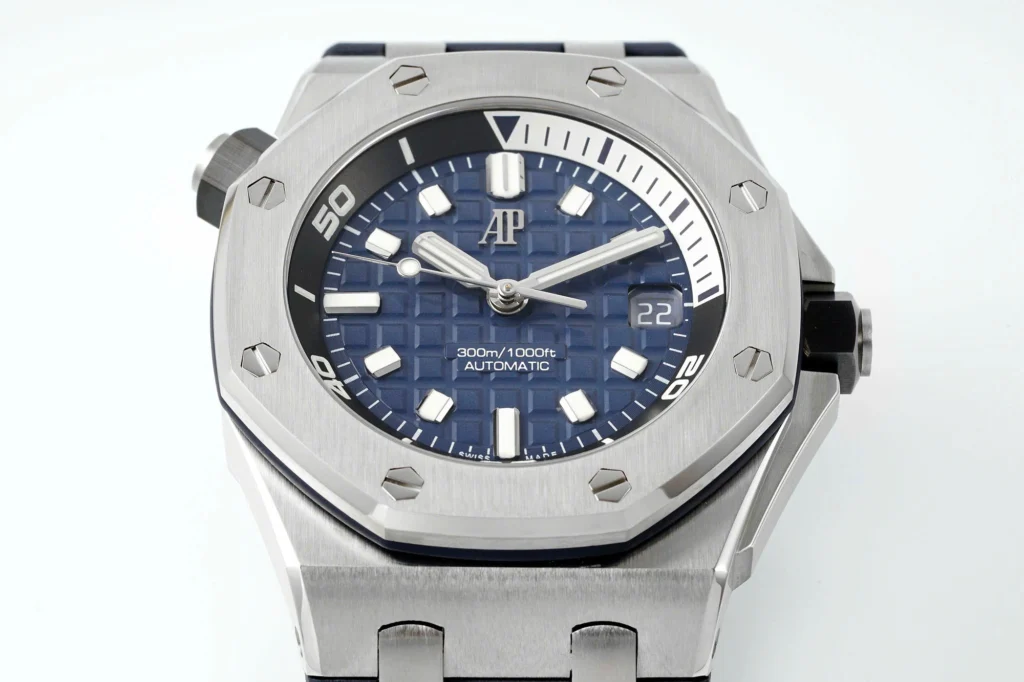 Super Clone Audemars Piguet Royal Oak Offshore Diver 15720ST 42mm Blue Dial — clasp and links