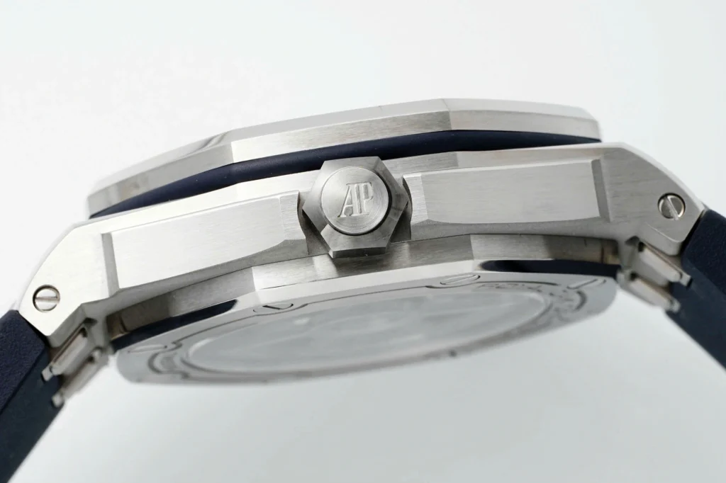 Super Clone Audemars Piguet Royal Oak Offshore Diver 15720ST 42mm Blue Dial — movement / caseback view
