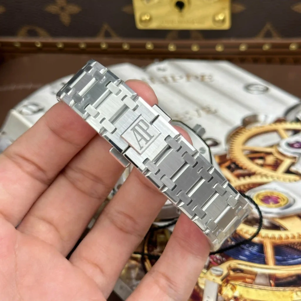 Super Clone Audemars Piguet Royal Oak Openworked Extra-Thin 16204ST.OO.1240ST.01 39mm — view 9