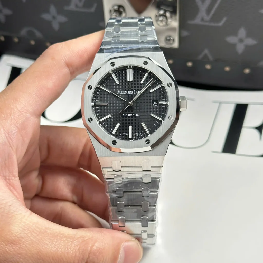 Super Clone Audemars Piguet Royal Oak Selfwinding 15400ST.OO.1220ST.01.A 41mm — dial close-up