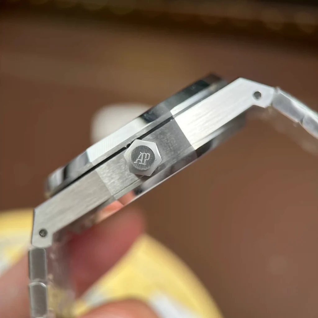 Super Clone Audemars Piguet Royal Oak Selfwinding Flying Tourbillon 26532IC.EE.1220TI.01 41mm – Cuttomize Version — view 10