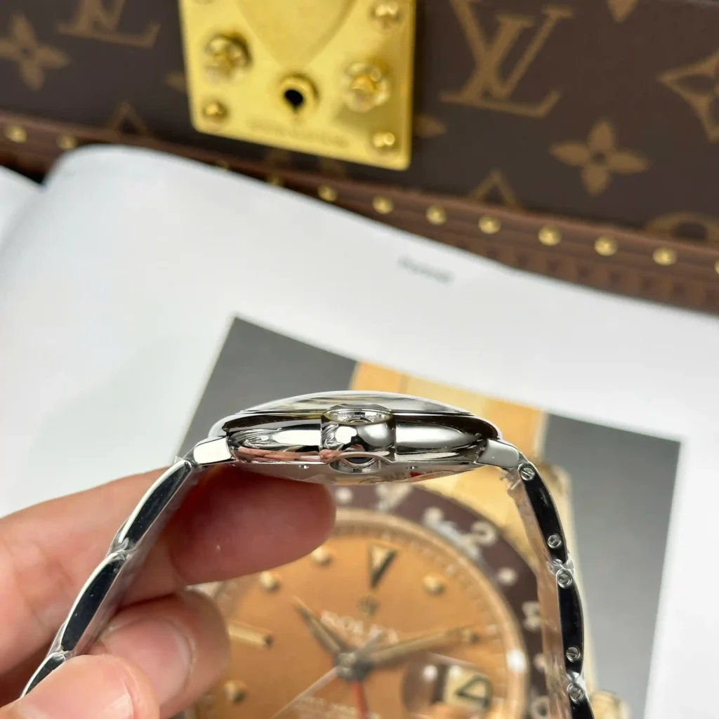 Super Clone Cartier 40mm Steel — clasp and links