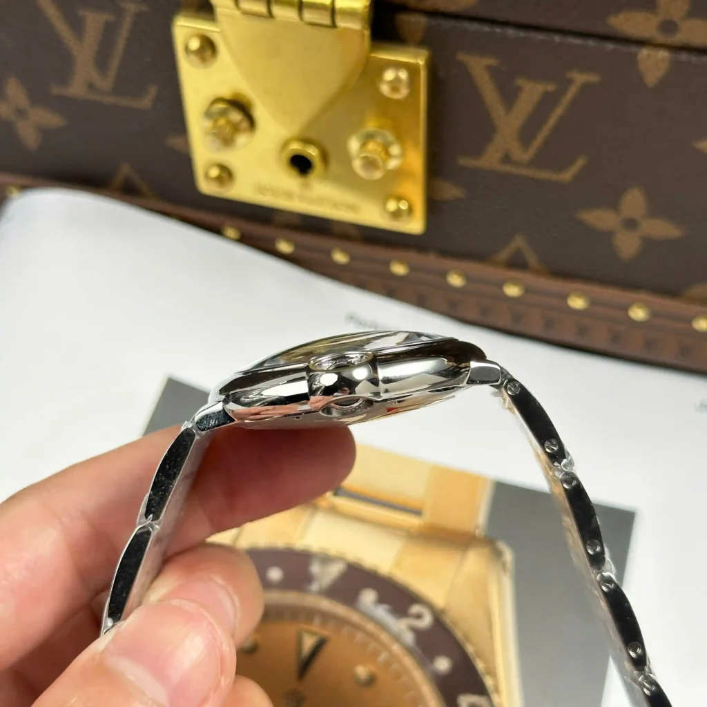Super Clone Cartier 40mm Steel — clasp and links