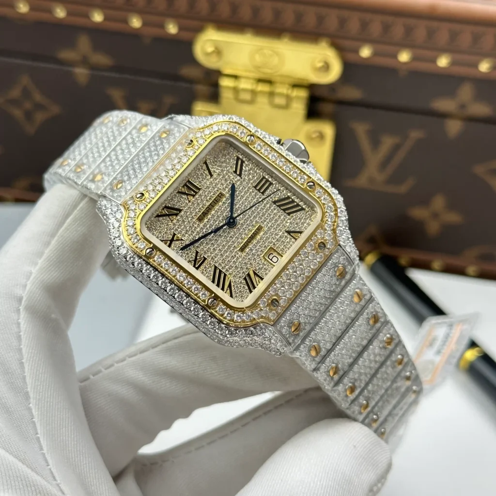 Super Clone Cartier Santos de Cartie Larger Full Diamond Demi Yellow Gold 39.8mm – Handcrafted Diamod — bracelet detail
