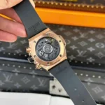 Super Clone Hublot Big Bang 42mm Rubber Strap Gold — movement / caseback view