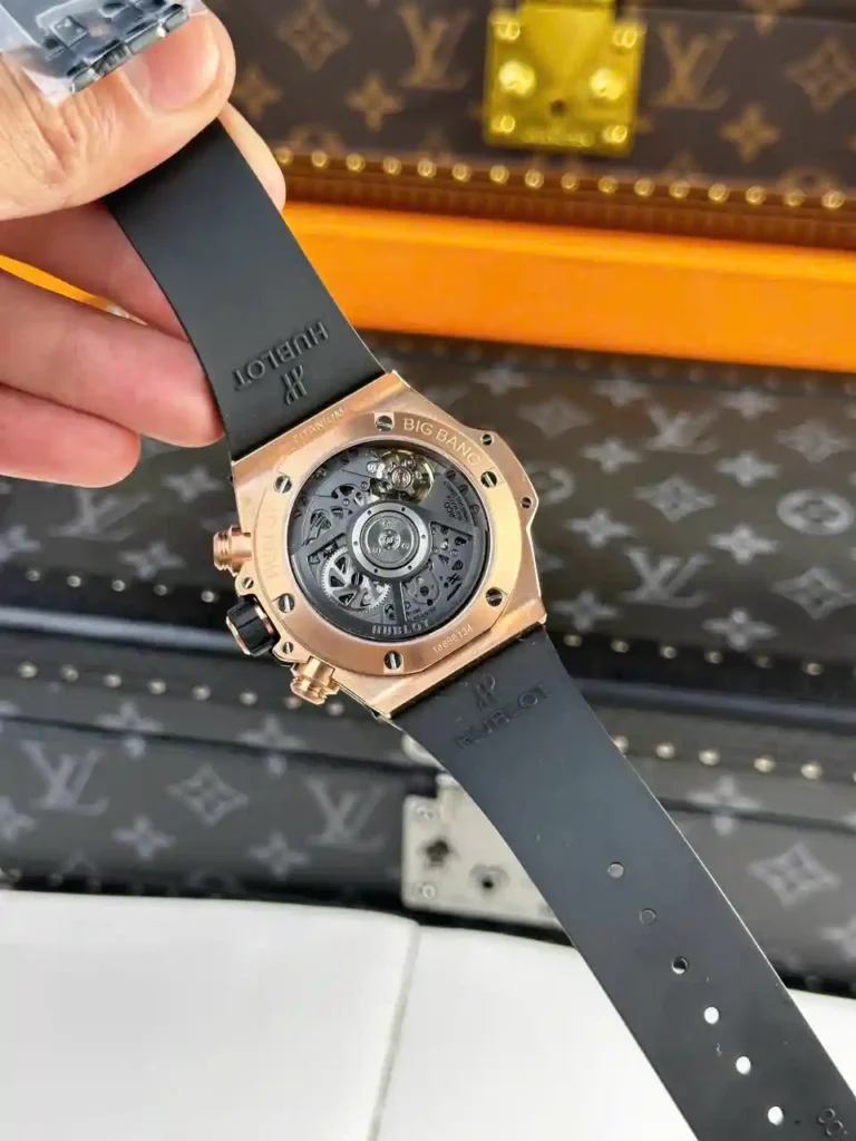 Super Clone Hublot Big Bang 42mm Rubber Strap Gold — movement / caseback view