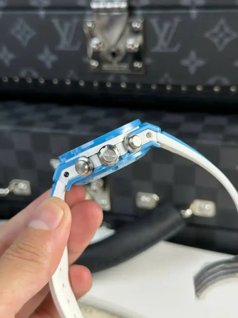 Super Clone Hublot Big Bang Unico Sky Blue 441.EX.5120.RX 42mm — clasp and links
