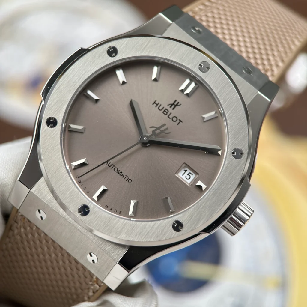 Super Clone Hublot Classic Fusion 42mm Sundunt Dial Titanium — side profile