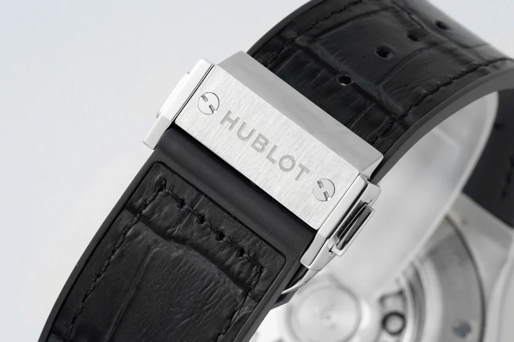 Super Clone Hublot Classic Fusion 542.NX.1171.LR 42mm Black Dial — view 10