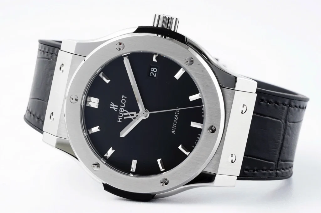 Super Clone Hublot Classic Fusion 542.NX.1171.LR 42mm Black Dial — bracelet detail