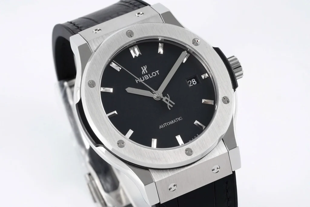 Super Clone Hublot Classic Fusion 542.NX.1171.LR 42mm Black Dial — clasp and links