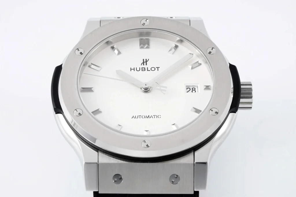 Super Clone Hublot Classic Fusion 582.NX.2610.RX 42mm White Dial — case and bezel