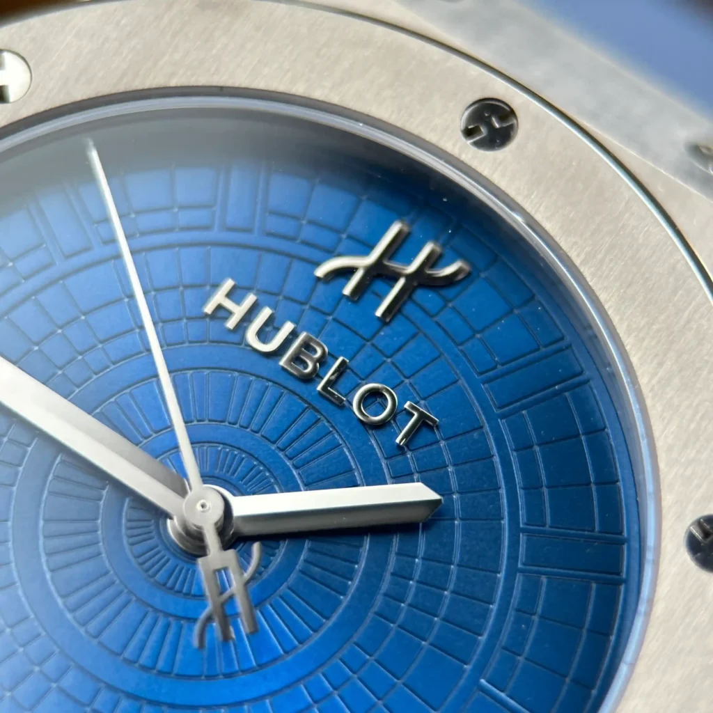 Super Clone Hublot Classic Fusion 42mm Leather Strap Titanium — clasp and links