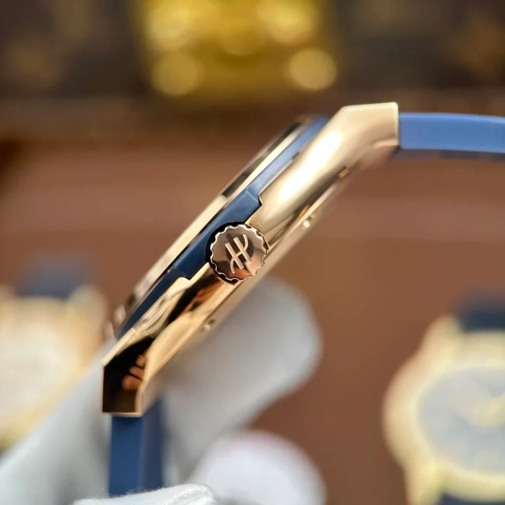 Super Clone Hublot Classic Fusion Boutique Pisa 1940 Edition Titanium King Gold 42mm — on leather display