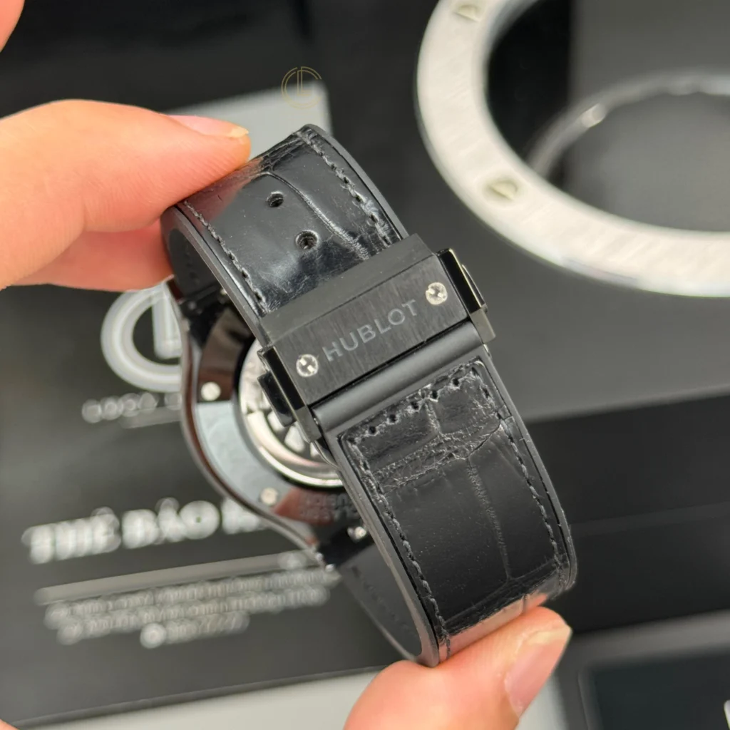Super Clone Hublot Classic Fusion Ceramic Diamonds 42mm Black Dial JJZ Base – Customize Version — movement / caseback view