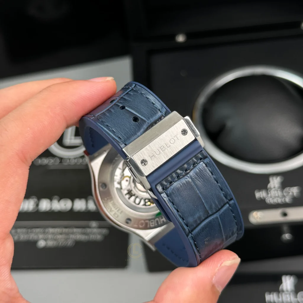 Super Clone Hublot Classic Fusion Diamonds Moissanite Pave 42mm Blue Dial – Customize Diamod — movement / caseback view