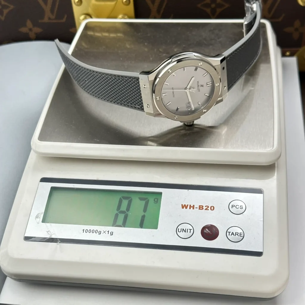 Super Clone Hublot Classic Fusion Essential Grey 42mm Titanium — clasp and links