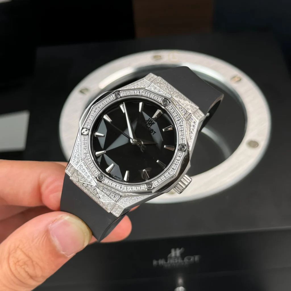 Super Clone Hublot Classic Fusion 40mm Leather Strap Steel — case and bezel