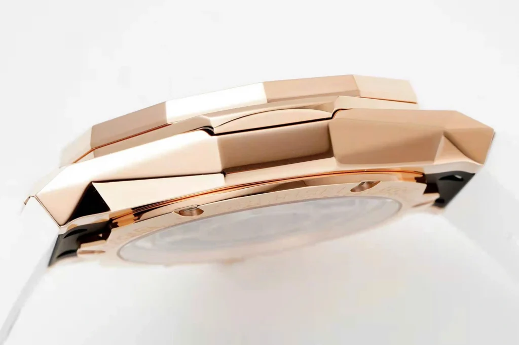 Super Clone Hublot Classic Fusion Orlinski 550.OS.2200.RW.ORL20 40mm Gold White — on leather display