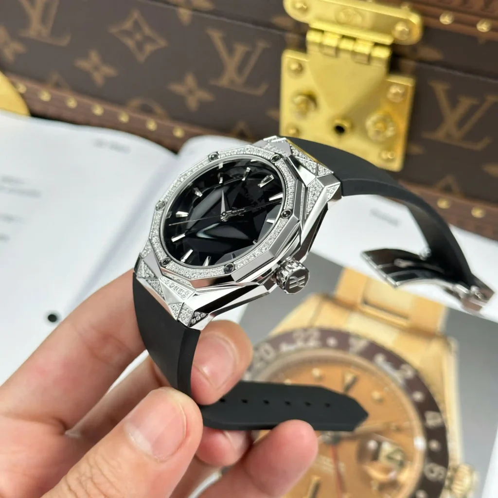 Super Clone Hublot Classic Fusion 40mm Leather Strap Steel — side profile