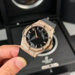 Super Clone Hublot Classic Fusion Orlinski King Gold 550.OS.1800.RX.1604.ORL19 Zicron Pave 40mm — dial close-up