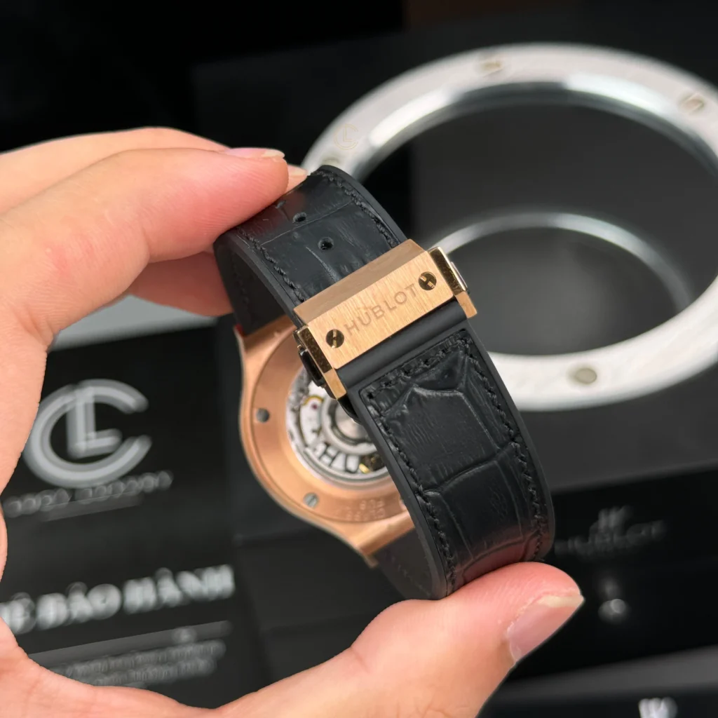 Super Clone Hublot Classic Fusion Rose Gold Titanium 38mm Black Dial Unisex Size — movement / caseback view