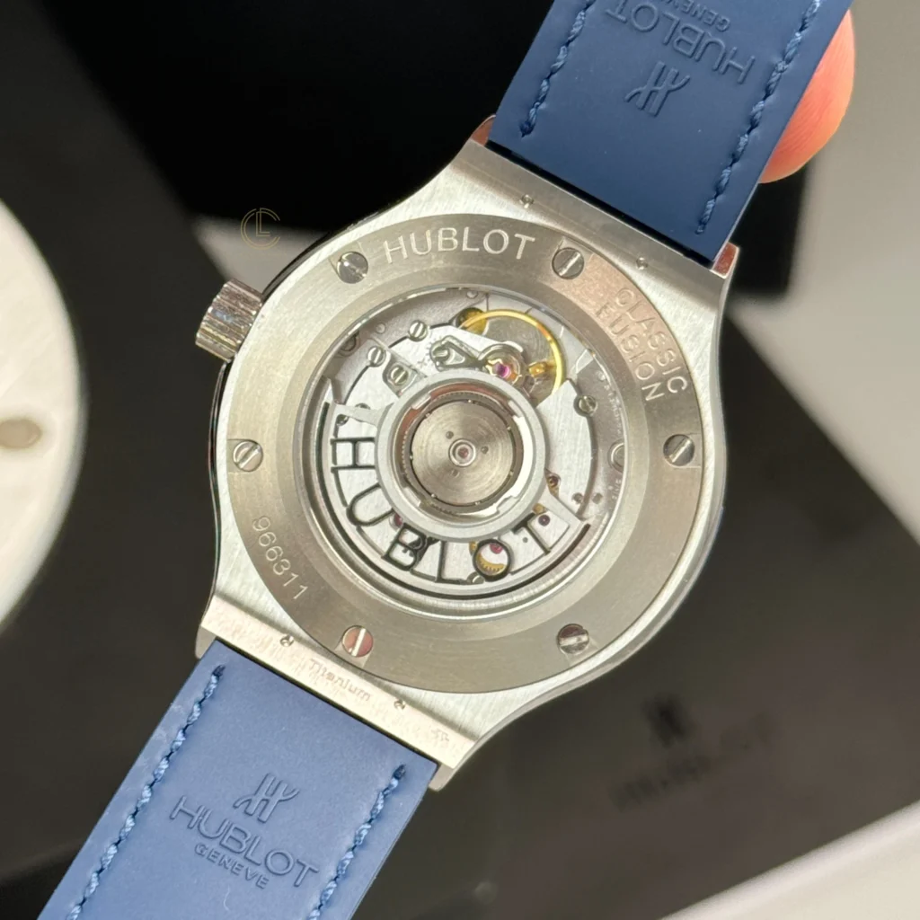 Super Clone Hublot Classic Fusion Titanium 38mm Blue Dial Unisex Size — clasp and links
