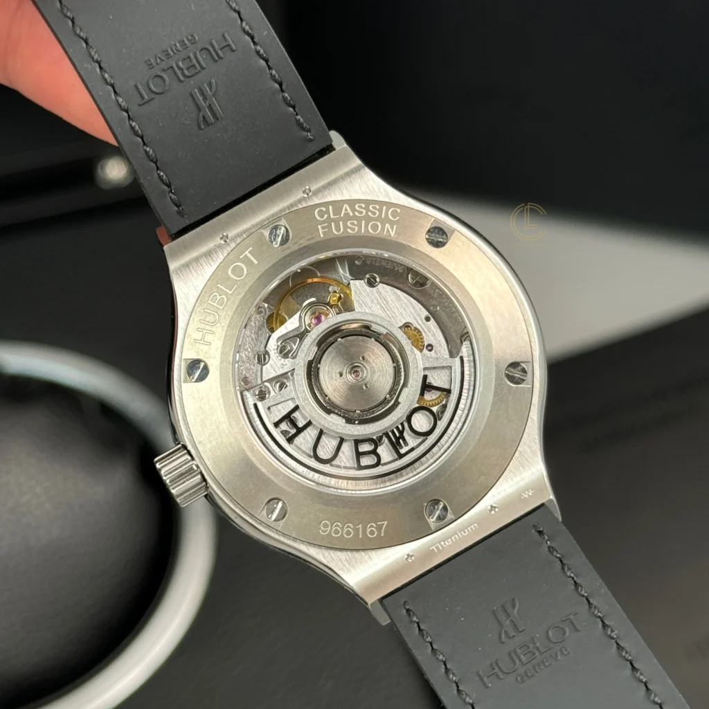 Super Clone Hublot Classic Fusion Titanium 38mm Gray Dial Unisex Size — clasp and links
