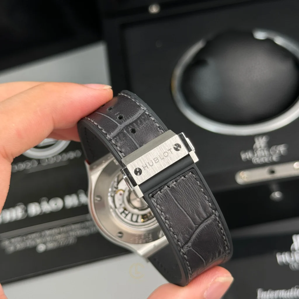 Super Clone Hublot Classic Fusion Titanium 38mm Gray Dial Unisex Size — movement / caseback view