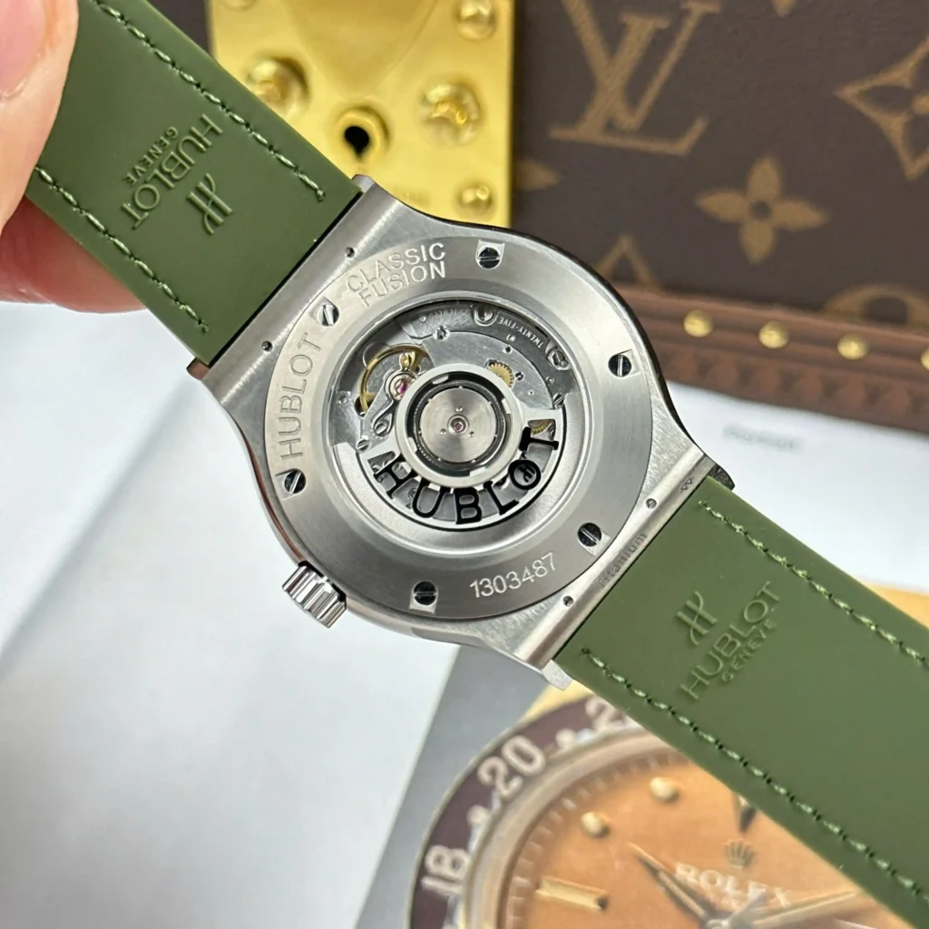 Super Clone Hublot Classic Fusion Titanium Green 542.NX.8970.LR 42mm — movement / caseback view